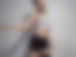 DevoraKolwyck's Live Sex Cam Show