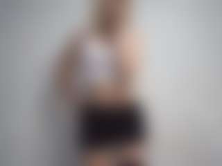 Live cam show with DevoraKolwyck - Granny Blonde Hair on Camsoda