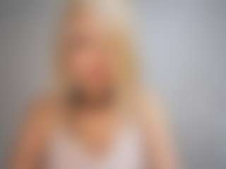 DevoraKolwyck's Live Sex Cam Show