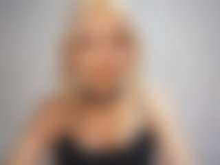 Live cam show with DevoraKolwyck - Striptease Granny on sexylive.show