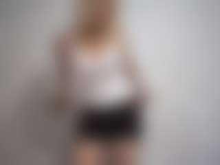 DevoraKolwyck's Live Sex Cam Show
