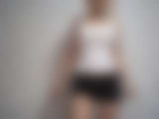 Live cam show with DevoraKolwyck - Trimmed Granny on camtv