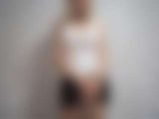 Live cam show with DevoraKolwyck - Dildo Or Vibrator Granny on TastyBlacksLive