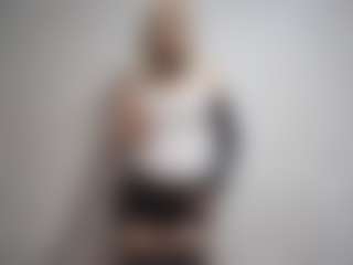 DevoraKolwyck's Live Sex Cam Show