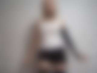 DevoraKolwyck's Live Sex Cam Show