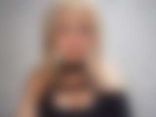 Live cam show with DevoraKolwyck - Handjob on Gym Cam Girls