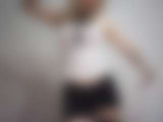 Live cam show with DevoraKolwyck - Blonde Hair College on Gym Cam Girls