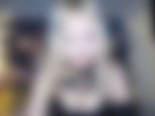 Live cam show with DevoraKolwyck - Smoking on slutload
