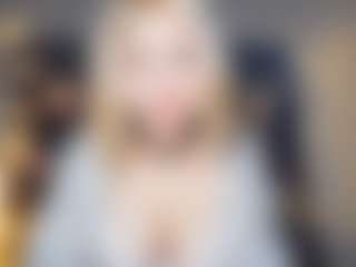 Live cam show with DevoraKolwyck - Smoking on studioflirtlive.com