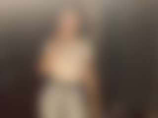 Live cam show with JustinBenne - College Brown Hair on Dolls Live