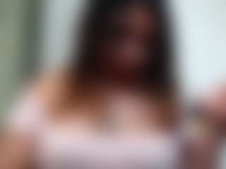 Live cam show with LUNAXS - Double Penetration on Gym Cam Girls