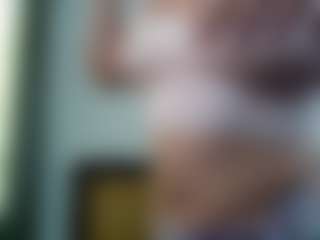 Live cam show with LUNAXS - New Shaved Pussy on Soda Cam