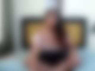 Live cam show with LUNAXS - Facial on Camsoda