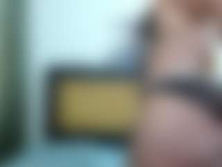 Live cam show with LUNAXS - New Brown Eyes on livesuperchat.net