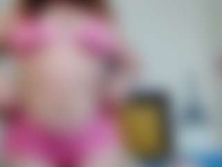 Live cam show with LUNAXS - Facial on Camsoda