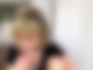 Live cam show with LyndseyRanck - Fingering Young Adult on Cam Slut
