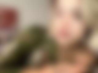 Live cam show with MarlineWinley - New Tattoos on Cam Slut
