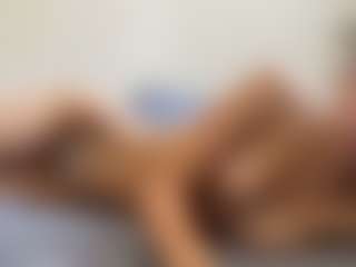 Live cam show with NatalyaKerl - Fingering on madthumbs