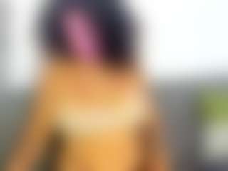 MonicaSaenz's Live Sex Cam Show
