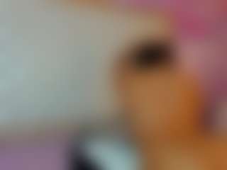 Live cam show with ScarletDoll - Facial on Camsoda