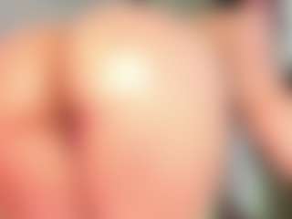 silvanna-more's Live Sex Cam Show