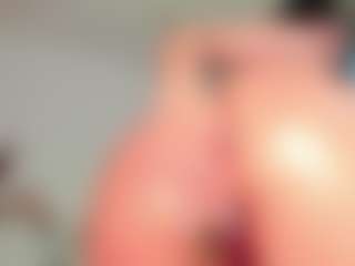 silvanna-more's Live Sex Cam Show