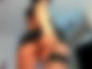 silvanna-more's Live Sex Cam Show