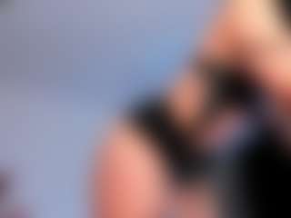 silvanna-more's Live Sex Cam Show