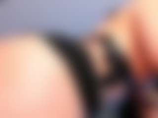 silvanna-more's Live Sex Cam Show
