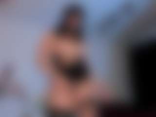 silvanna-more's Live Sex Cam Show