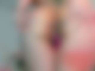 silvanna-more's Live Sex Cam Show