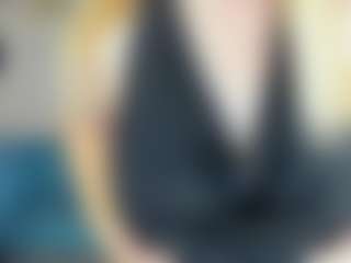Live cam show with Stefaniasweet - Femdom on AdultVida.com