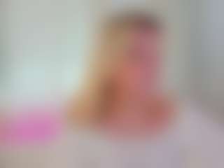 Live cam show with Alicee-Suun - Body Massage on sexylive.show