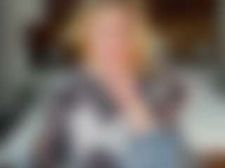 Live cam show with Alicee-Suun - Ass Clapping on livesexfox.com