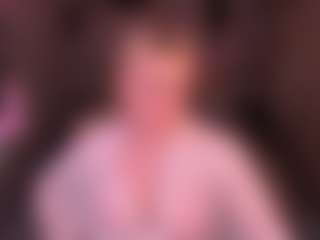 Live cam show with AshleyBurke - Blonde Hair Petite on Hubzter Live