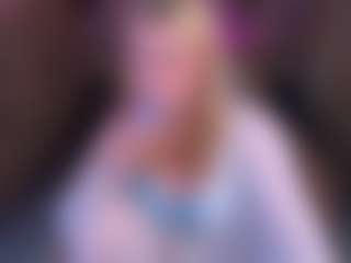 Live cam show with AshleyBurke - Riding on madthumbs
