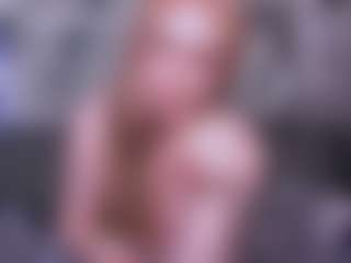 Live cam show with AshleyBurke - Average on Gym Cam Girls