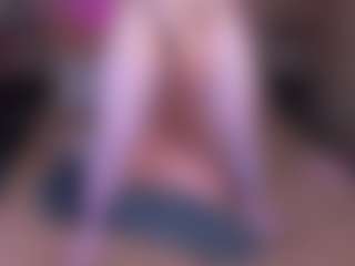 Live cam show with AshleyBurke - Blonde Hair on milfzrlive.com