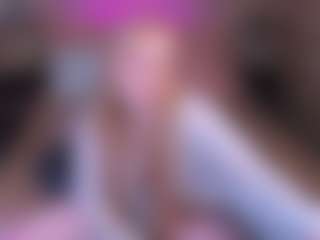 Live cam show with AshleyBurke - Oil on SpunkLive