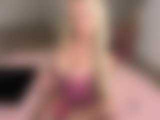 blondebunny999's Live Sex Cam Show