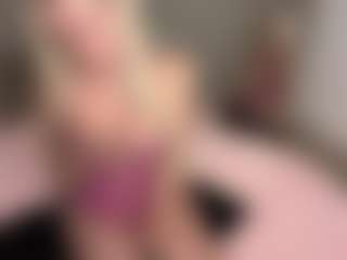 blondebunny999's Live Sex Cam Show