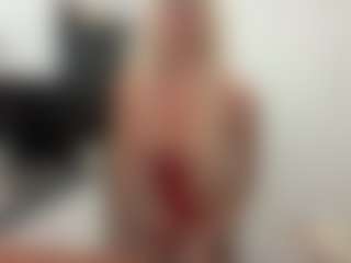 blondebunny999's Live Sex Cam Show