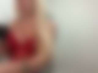 blondebunny999's Live Sex Cam Show