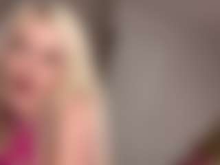 blondebunny999's Live Sex Cam Show