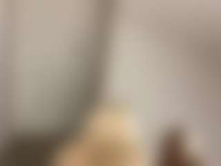 blondebunny999's Live Sex Cam Show