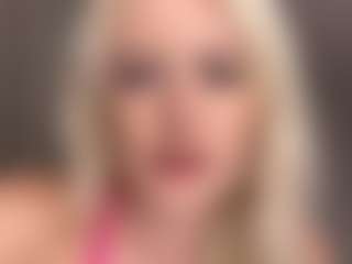 blondebunny999's Live Sex Cam Show