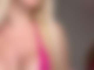 blondebunny999's Live Sex Cam Show