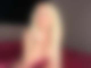 blondebunny999's Live Sex Cam Show
