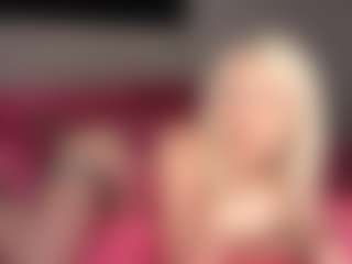 blondebunny999's Live Sex Cam Show