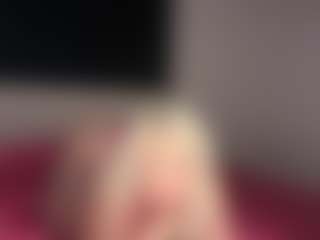 blondebunny999's Live Sex Cam Show